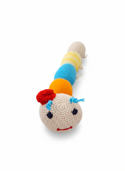 Amigurumi: "Lila, a Lagarta das Mil Cores"