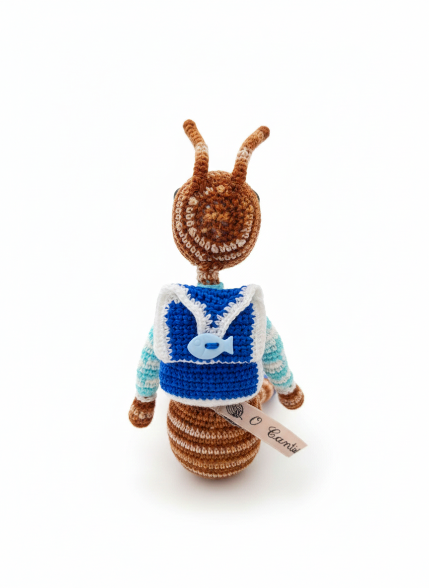 Amigurumi: "Zuzu, o Pequeno Viajante do Horizonte"