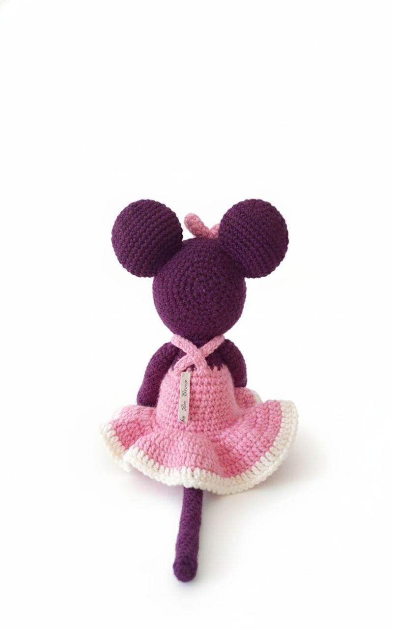 Amigurumi: "Pérola, a Ratinha Aprendiz"