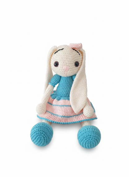 Amigurumi: "Cléo, a Mensageira das Nuvens de Algodão"