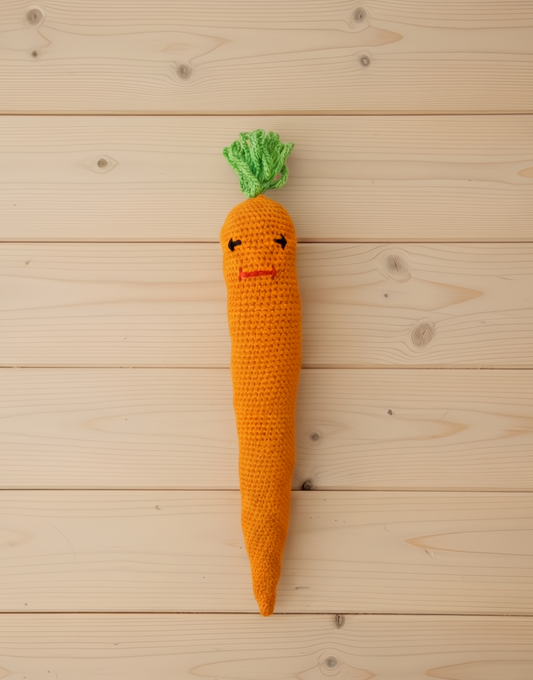 Amigurumi: "Cali, a Cenoura de Sorriso Doce"