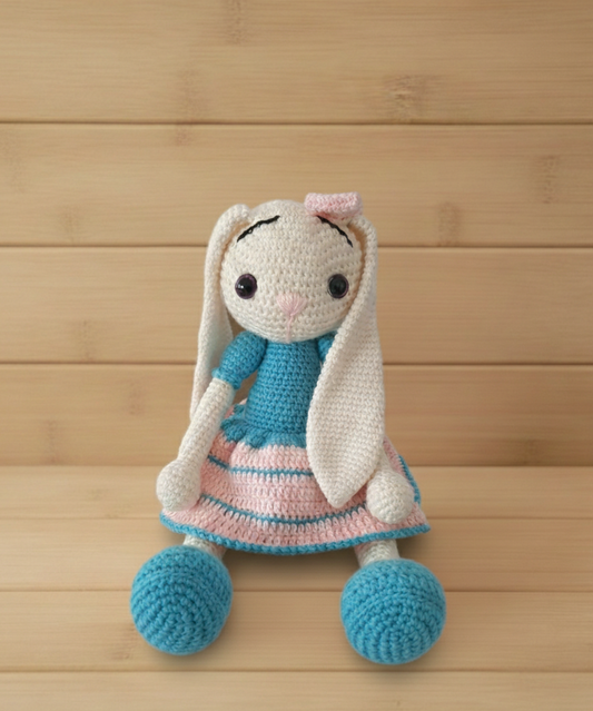 Amigurumi: "Cléo, a Mensageira das Nuvens de Algodão"