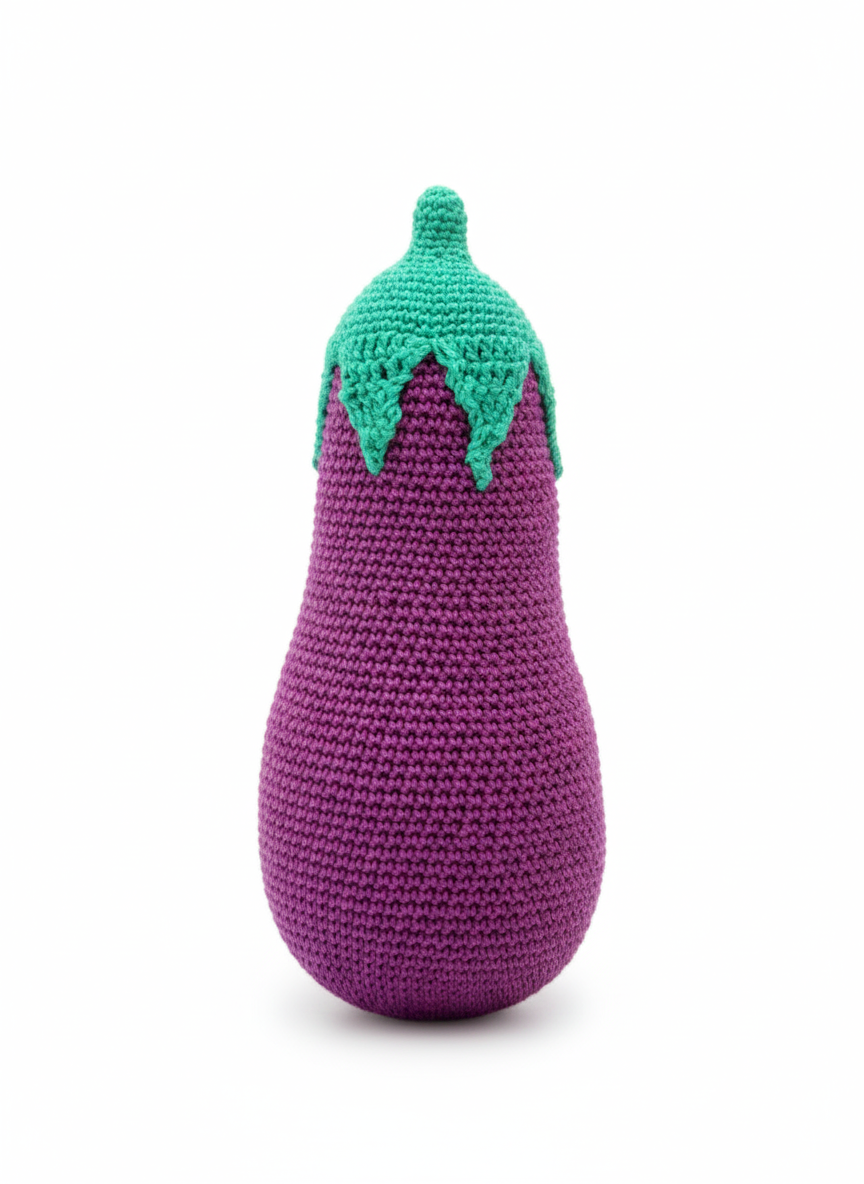 Amigurumi: "Bia, a Beringela do Doce Sorriso"