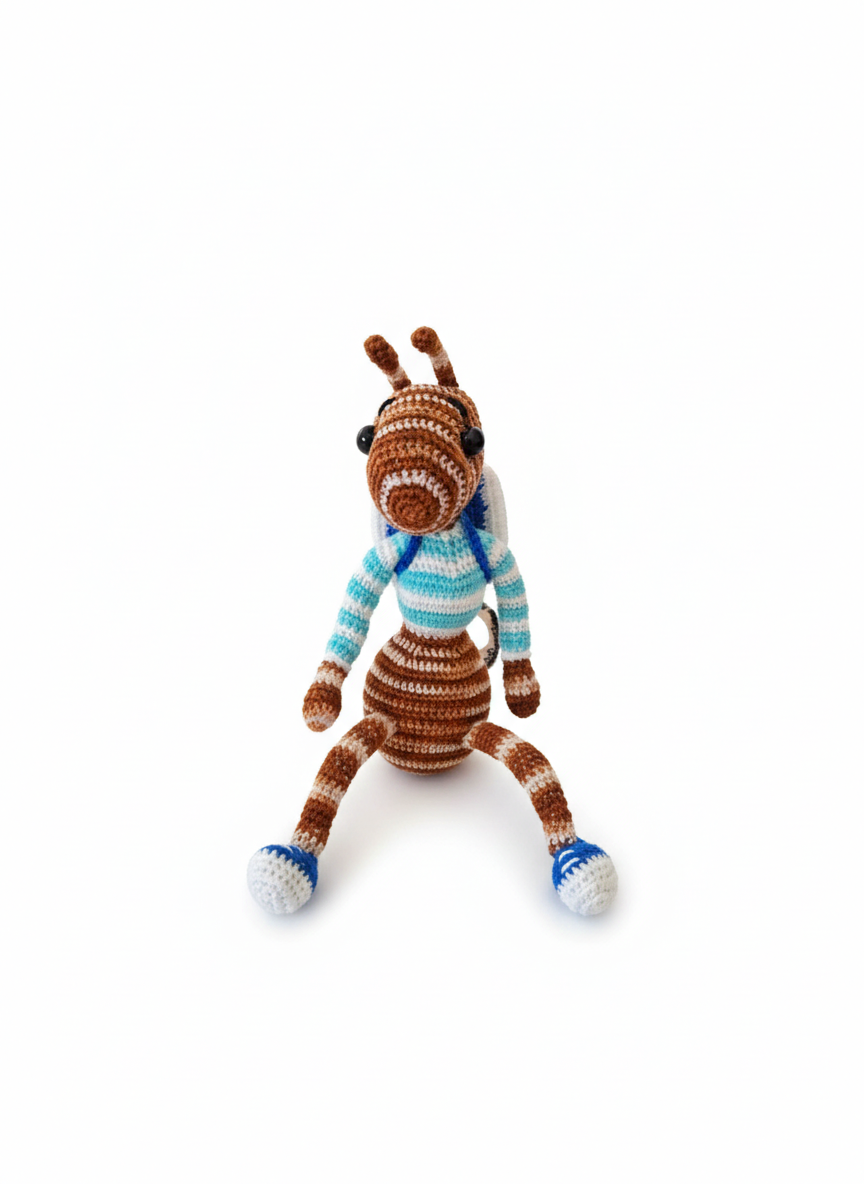 Amigurumi: "Zuzu, o Pequeno Viajante do Horizonte"