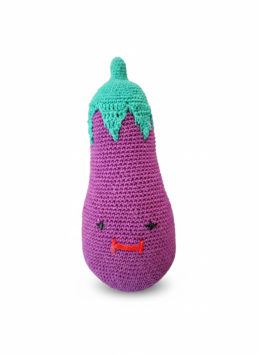 Amigurumi: "Bia, a Beringela do Doce Sorriso"