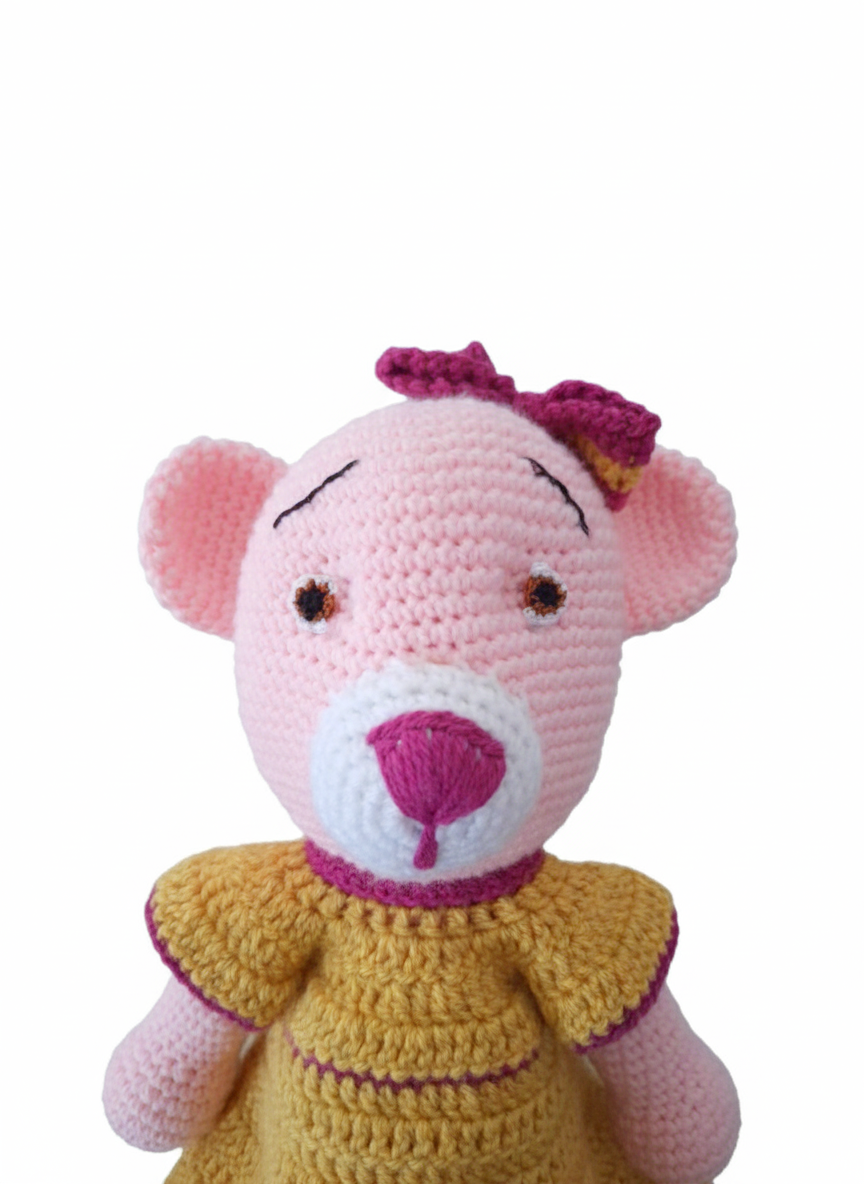 Amigurumi: "Amélia, a Doce Anfitriã"