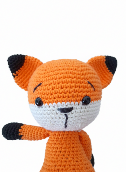 Amigurumi: "Faísca, a Exploradora dos Bosques"