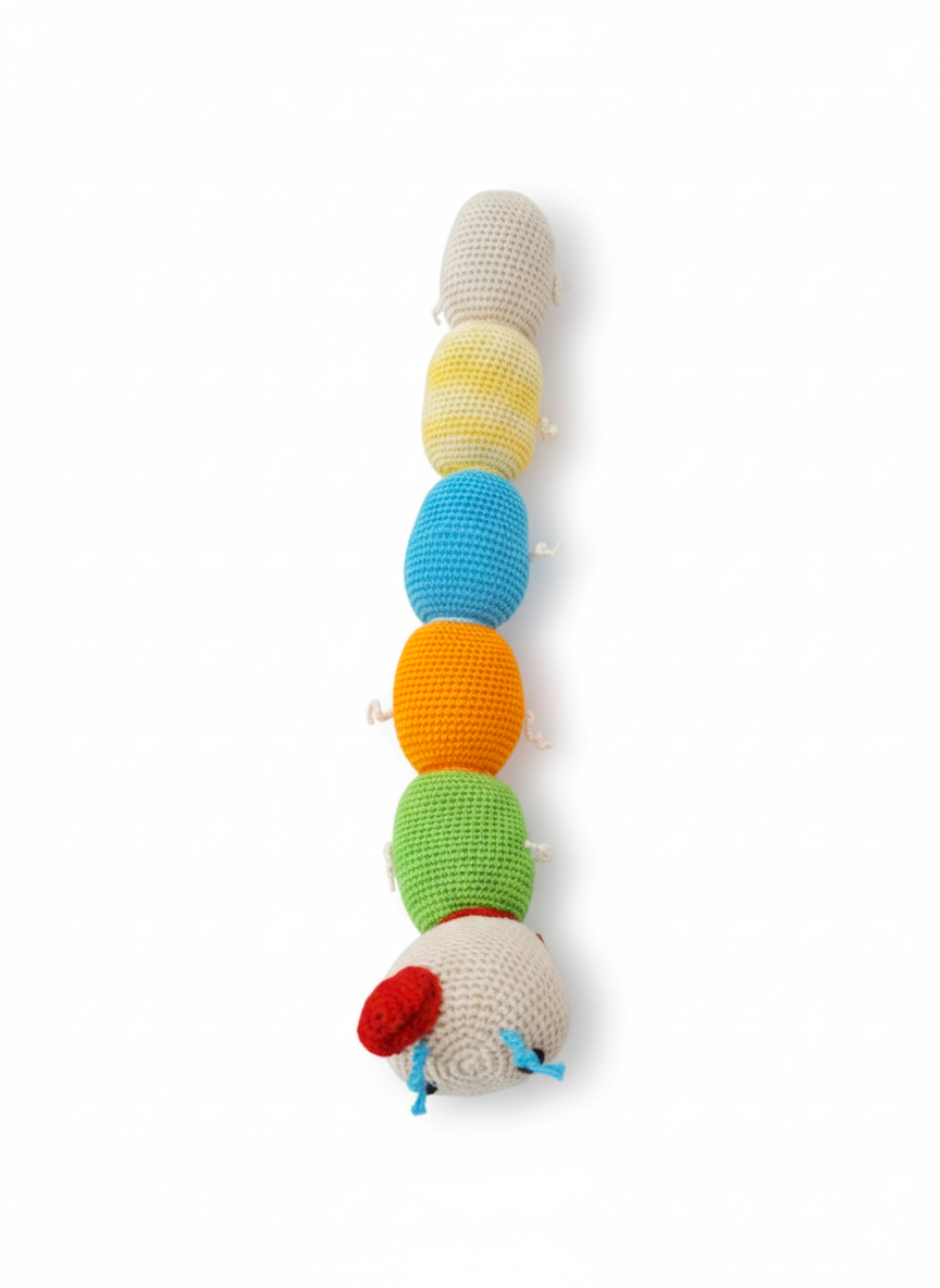 Amigurumi: "Lila, a Lagarta das Mil Cores"