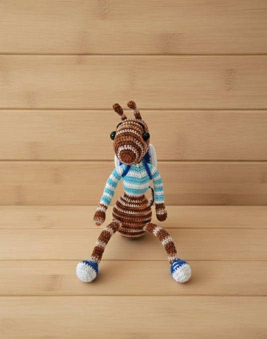 Amigurumi: "Zuzu, o Pequeno Viajante do Horizonte"