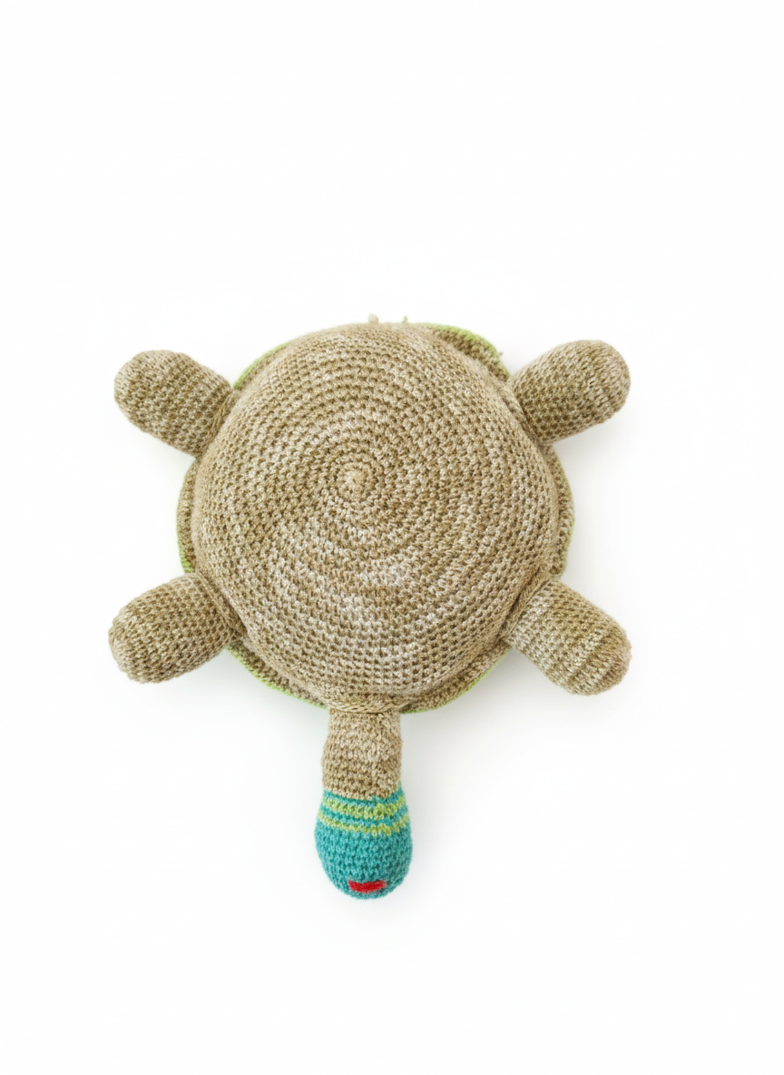 Amigurumi: "Tiago, o Mestre da Calma e das Texturas"